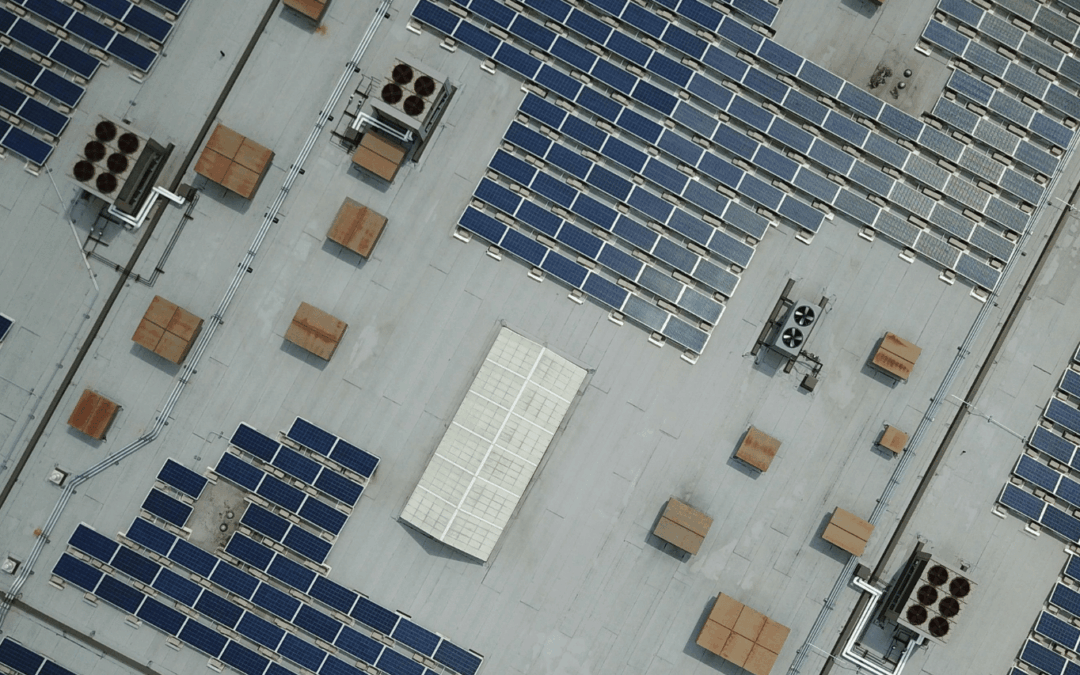 Logement social : le solaire en toiture, une révolution encore en construction